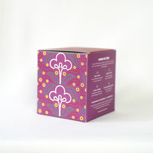 Load image into Gallery viewer, COMO LA FLOR CANDLE