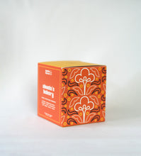 Load image into Gallery viewer, ABUELA'S BAKERY CANDLE